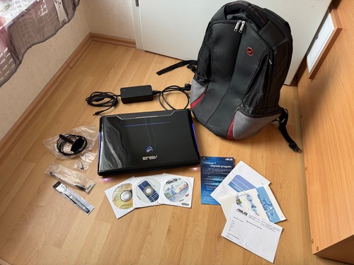Retro gaming notebook - retro, asus